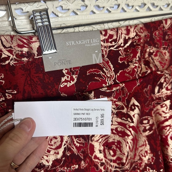 NWT Soft Surroundings Red & Gold Floral Perfect Ponte Straight Leg Serrano Pants - Picture 4 of 8